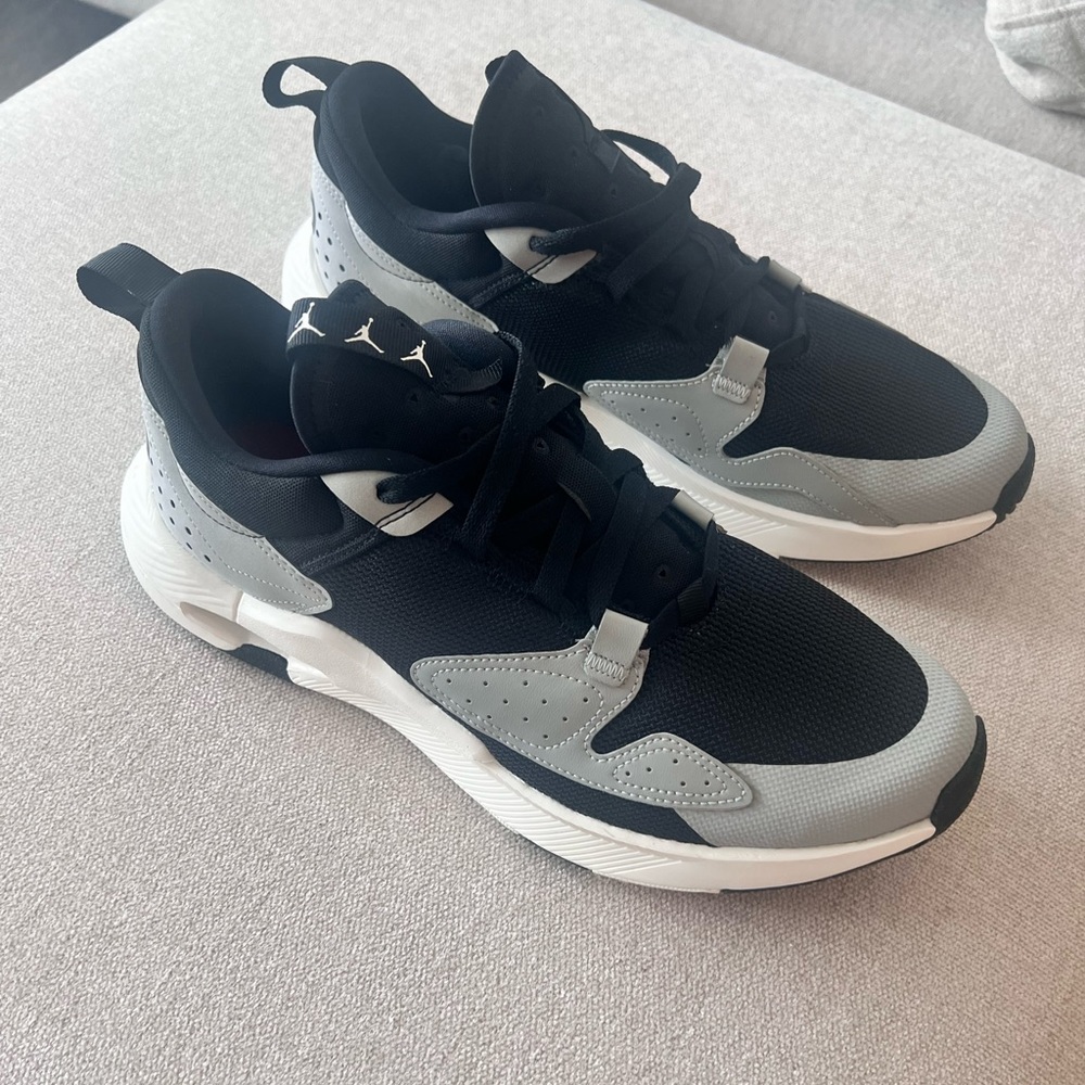 Brand New Nike Air Jordan Cadence Smoke Gray, Black with White size 10.5 MENS